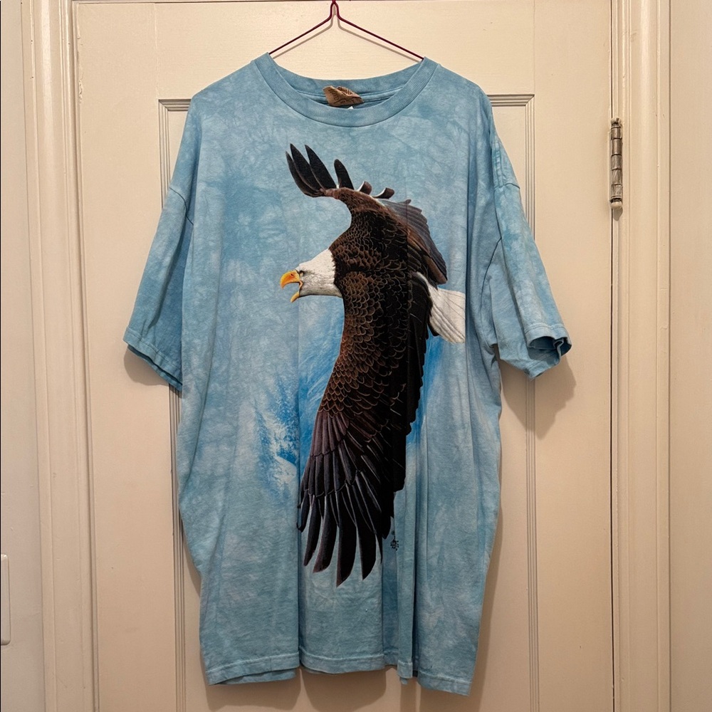 *NWT* The Mountain Blue Eagle Short Sleeve Tee